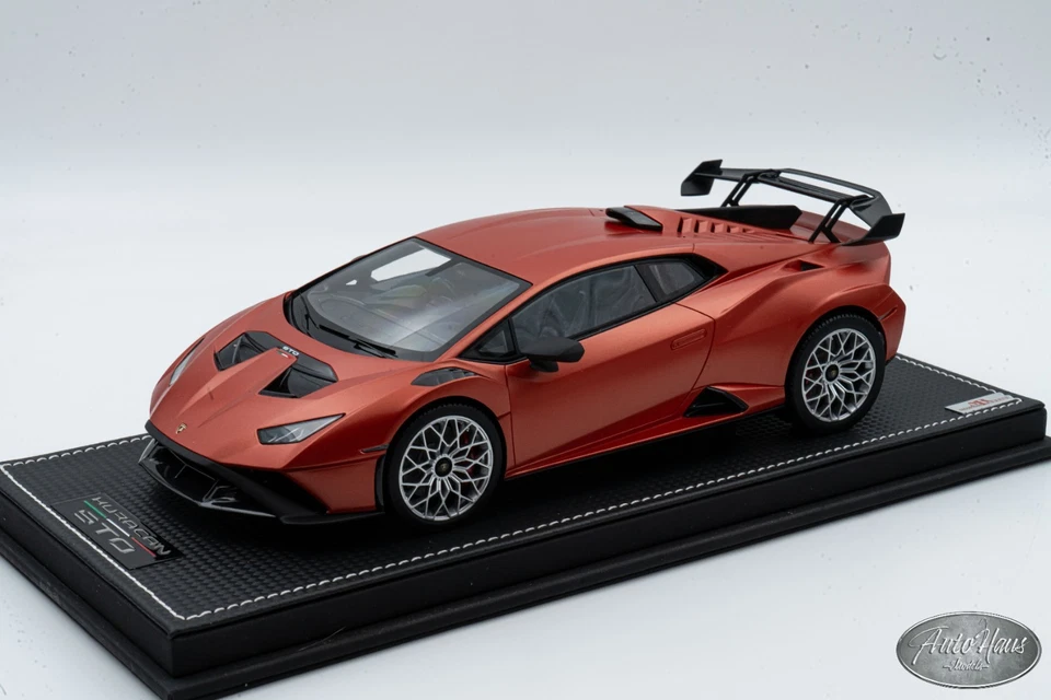 1/18 MR Collection Lamborghini Huracan STO Matt Copper 🤝ALSO OPEN FOR TRADE🤝 - Image 2 of 4