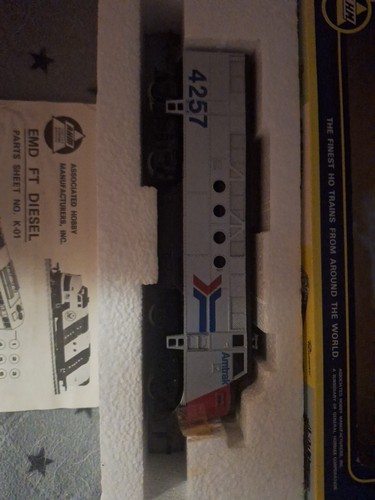 AHM HO Amtrak 4257 AHM EMD FT diésel 5080C nuevo en caja - Imagen 3 de 6