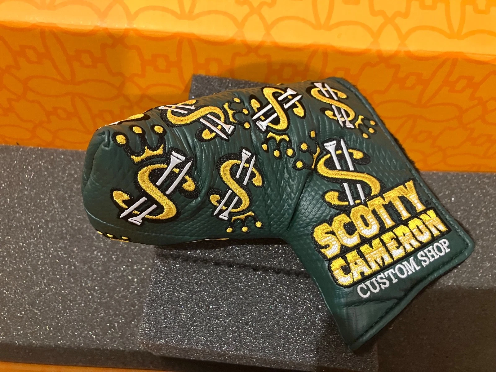 Scotty Cameron Custom Shop Cash is King $ Mid Mallet Putter Headcover
