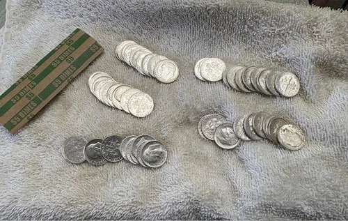 Roll of 50 90% silver uncirculated Roosevelt dimes pre 1965