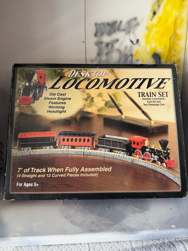 Feldstein and Associates Desktop Die-Cast Steam Train Set with Track Box