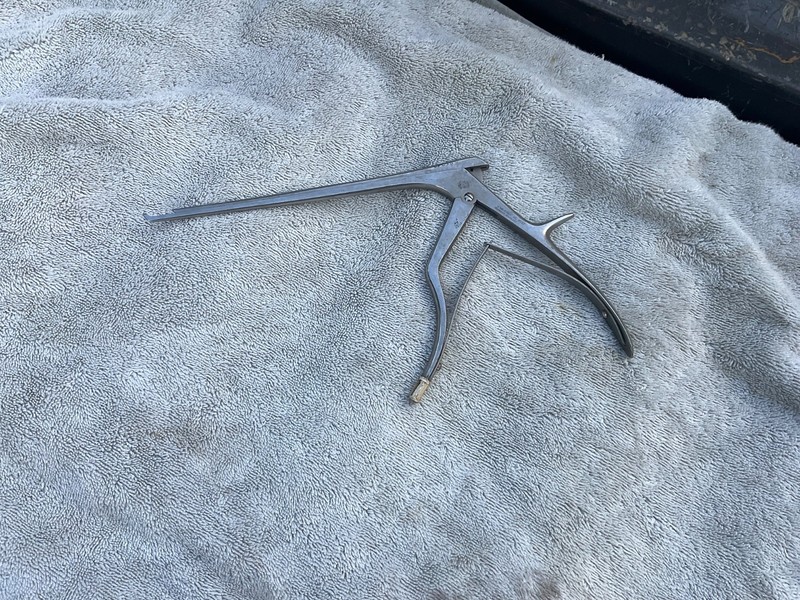 V.Mueller Surgical Orthopedic Kerrison Rongeurs NL 6038 9 inches