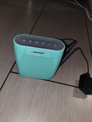 Bose Soundlink Color Teal Blue  415859 Bluetooth Speaker battery not hold charge