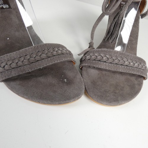 Bohemian Sandals Wedged Wooden Heel Taupe Grey Strappy Gladiator HOT LAVA UK 6 - Picture 10 of 23
