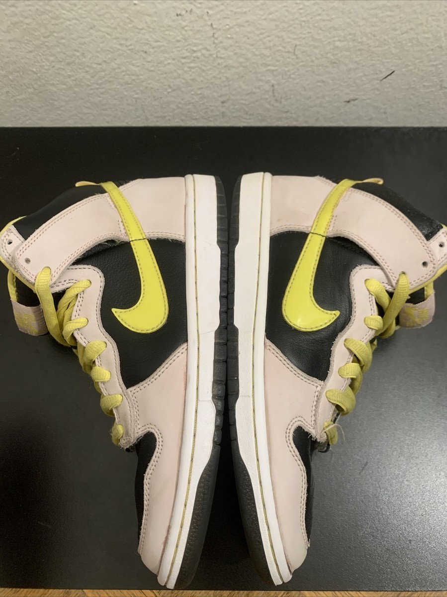 Nike SB Dunk High Premium Miss Piggy 313171-031 Sz 6.5 | eBay display picture 2