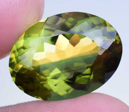 Tourmaline Bicolore Naturelle - Coupe émeraude Carrée - Certifiée HGTL - Origine Afghanistan - Neuf étiqueté