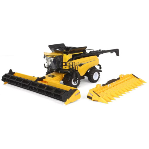 ERTL 1/64 New Holland CR8.90 Combine with 2 Heads Prestige Collection 13992 - Picture 3 of 3