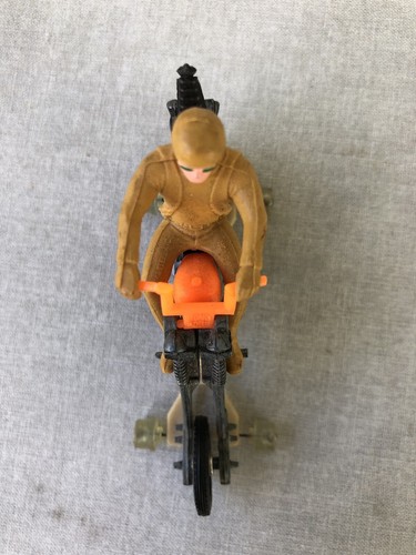 Hot Wheels RRRumblers Mean Machine w/ Orange Tank w/ Light Brown Rider - Picture 6 of 7