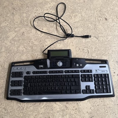Logitech G815 LIGHTSYNC RGB Tastatur QWERTZ- Schwarz (920-008985)