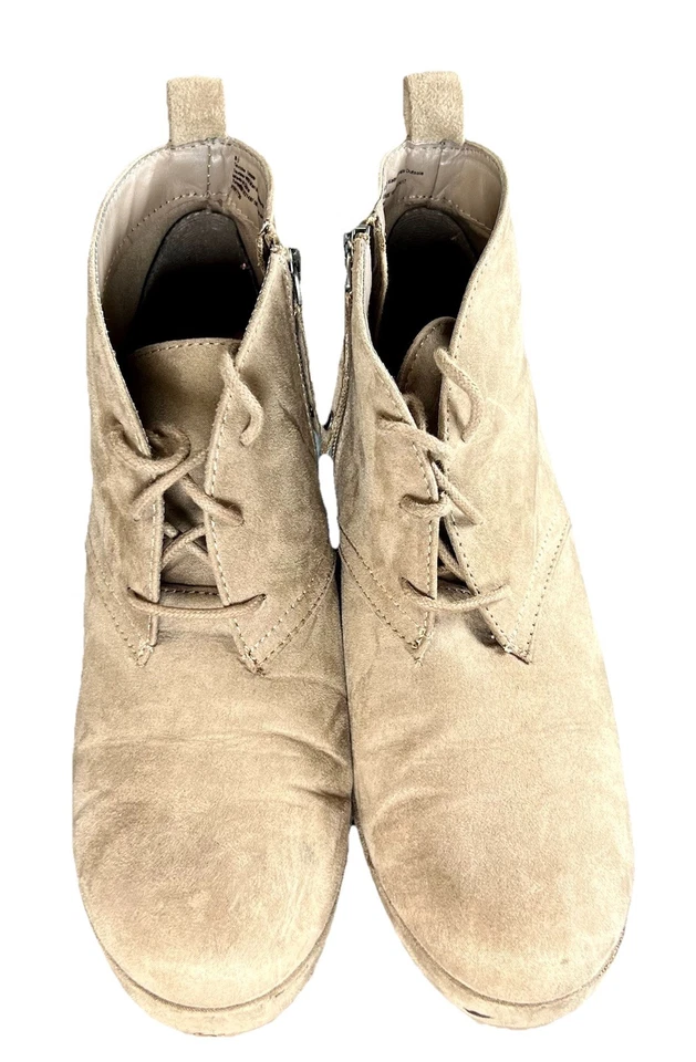 DV Dolce Vita 棕色麂皮绒鞋带楔形踝靴时尚靴女式 8.5 M 码 — 第 3/4 张图片