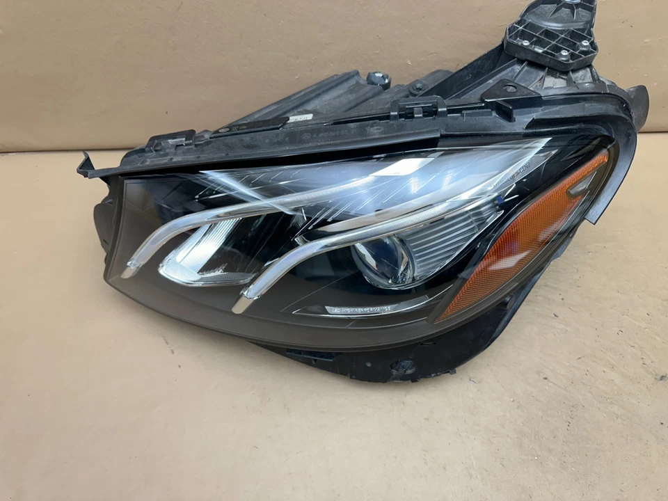 Faro izquierdo LED EE. UU. COMO NUEVO 17-20 MERCEDES-BENZ W213 E200 E250 E300 E400 E450 OEM Foto 2 de 4