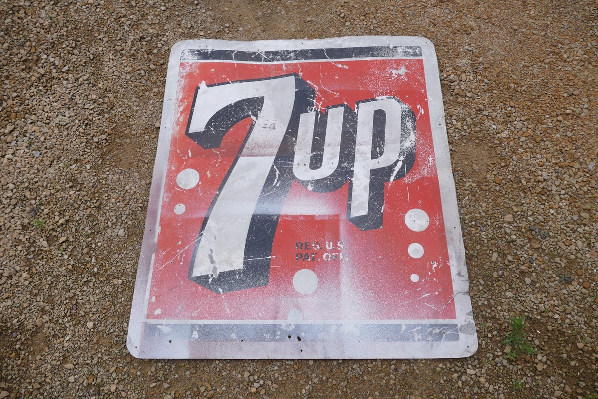 Vintage 1950s Original LARGE 7up Soda Pop Metal Advertising