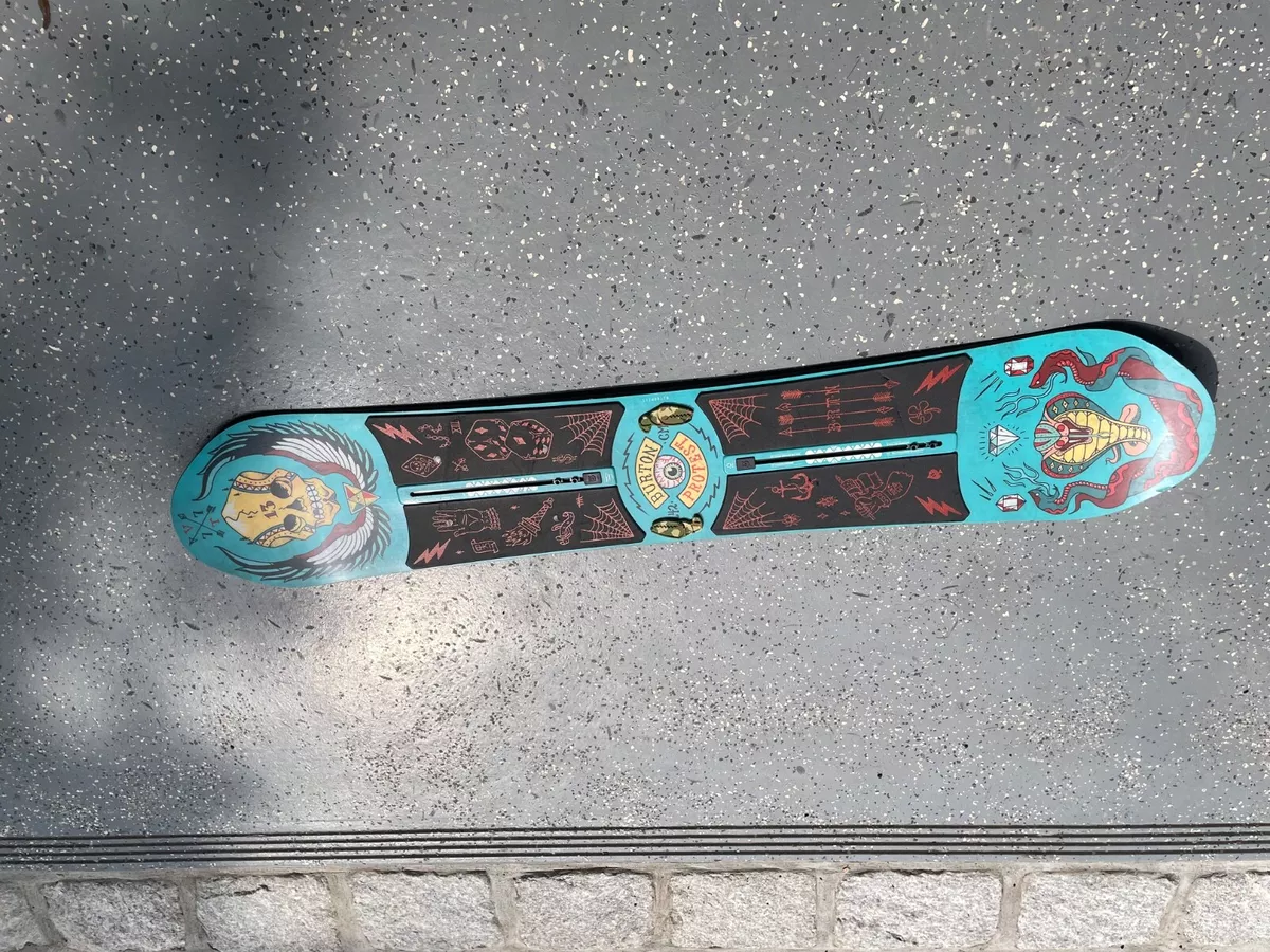 burton protest snowboard - 142 cm