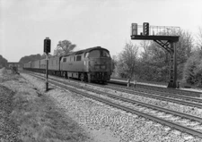PHOTO  WESTERN CLASS C - C DIESEL HYDRAULIC NO. D1015 WESTERN CHAMPION ON THE UP