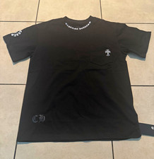 Chrome Hearts Men s Black Pocket Logo Cross Graphic Crew Neck T-Shirt Size L