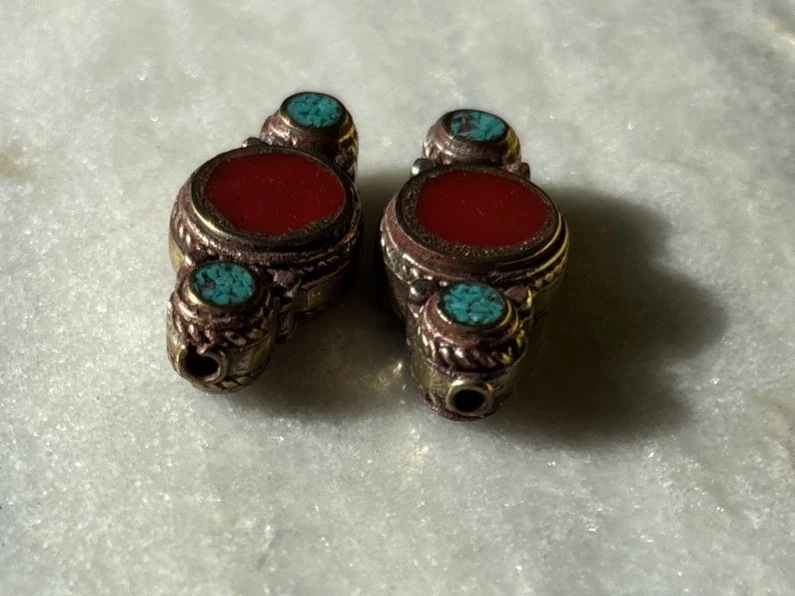 2pcs Tibetan Deluxe Brass Coral Turquoise Coral 32x25mm Beads CC523 - Image 2 of 3