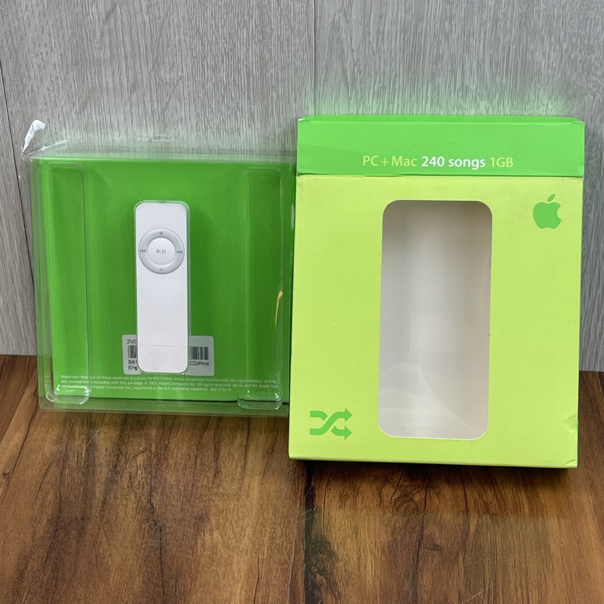 Buy Apple iPod shuffle 1st Generation White (1GB) online | eBay