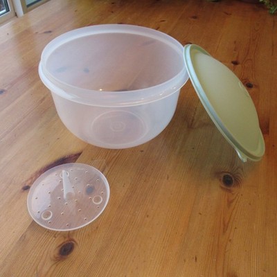 Tupperware Lettuce SUPER CRISP-IT Container #1424 Mint Lid 1425 Spike Vintage