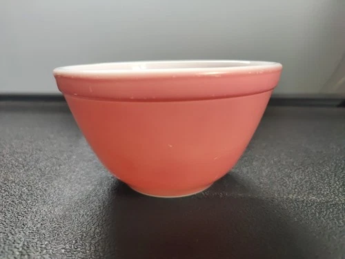Vintage Post 1950 PYREX Pink Mixing Bowl 1-1/2 Pint 401 Smallest In The Set