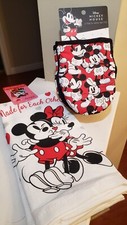 Disney Mickey Minnie Mouse Kitchen Towels And Oven Mitts Set