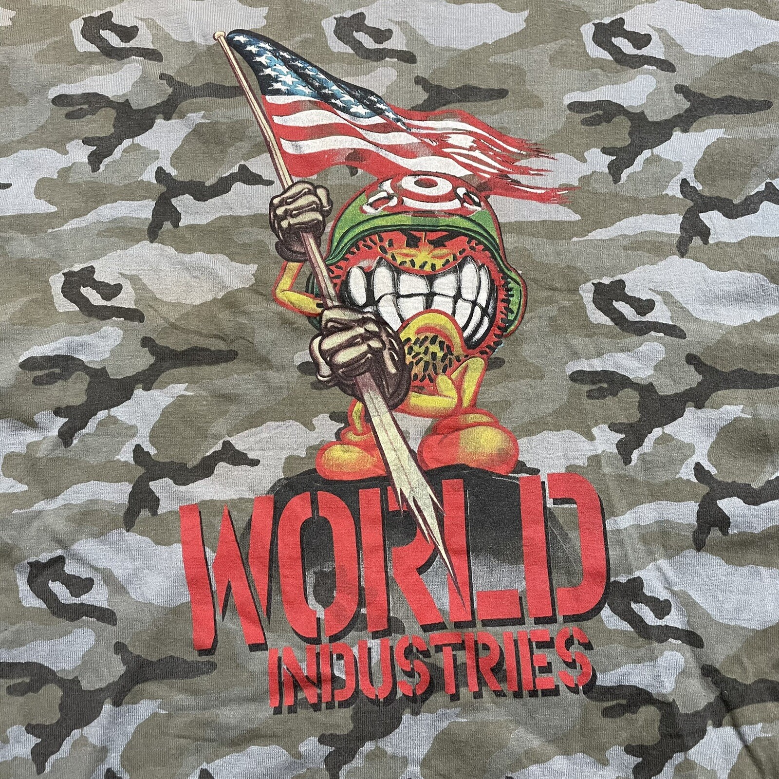 2000’s World Industries Flame Boy Camo Print Tee L - image 3