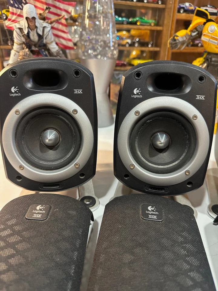 Logitech Z560 Z-560 Four of satellite speakers, in Good working condition - Image 3 of 4