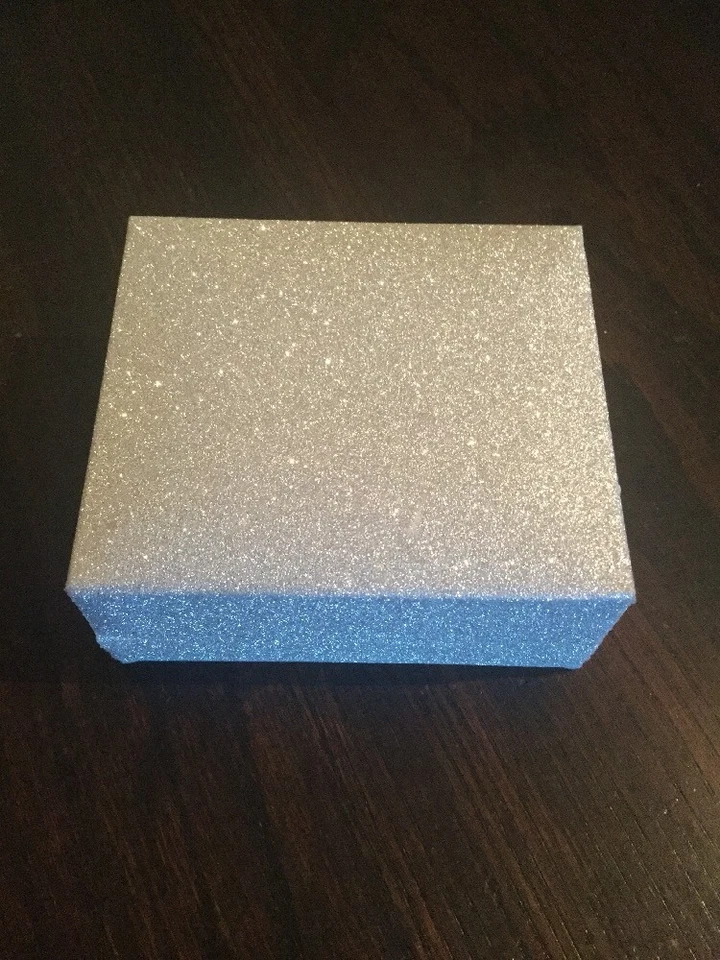 Collar Fino Chapado en Plata Chancla Esmeralda Cristales Multicolor Nuevo En Caja Foto 4 de 4