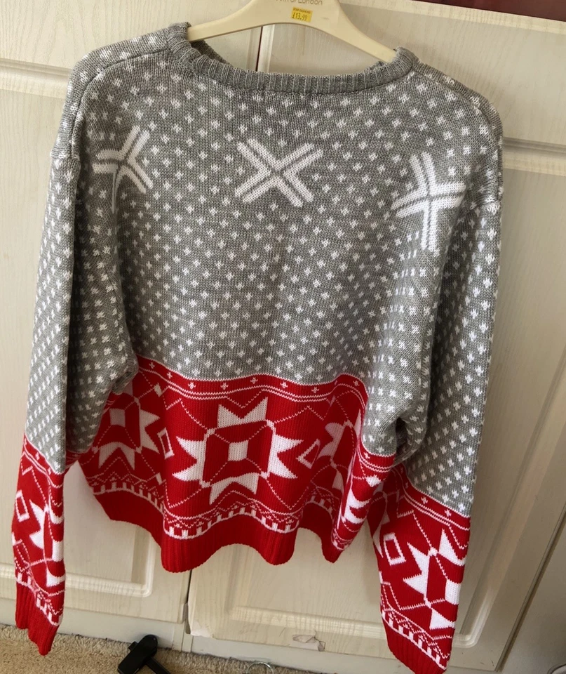Boohoo size 20 woman’s Long sleeve Christmas jumper  - Image 3 of 4