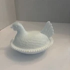 Vtg Indiana Glass Hen On A Nest White Milk Glass Beaded Edge 7” MCM