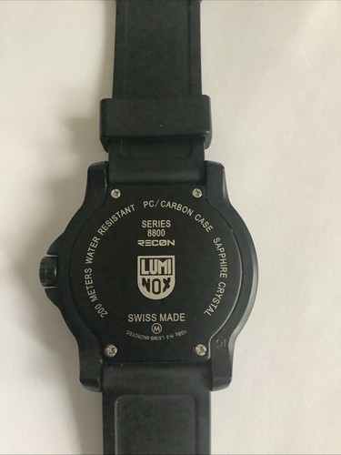 LUMINOX SERIES 8800 RECON CARBON CASE SAPPHIRE CRISTAL WR 200METERS - Picture 4 of 6