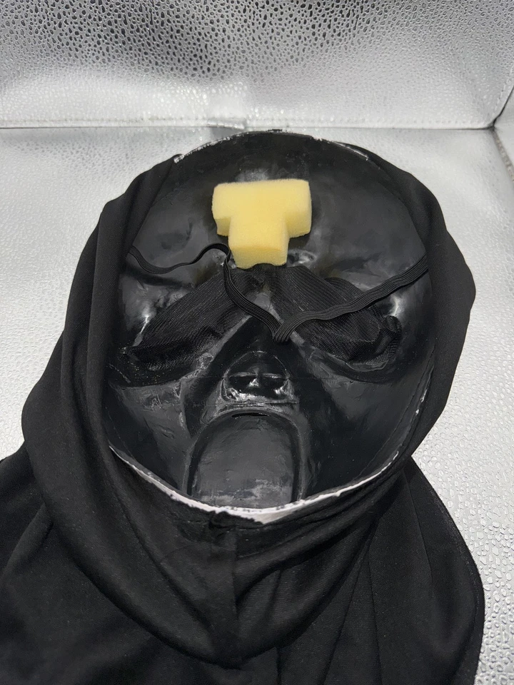 Fun World Zombie Ghost Face Mask Scream Costume Adult Black Shroud Horror Movie - Image 3 of 4