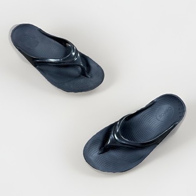 OOFOS OOmega OOlala Women 7 Platform Sandals Black Flip Flops Thong Recovery