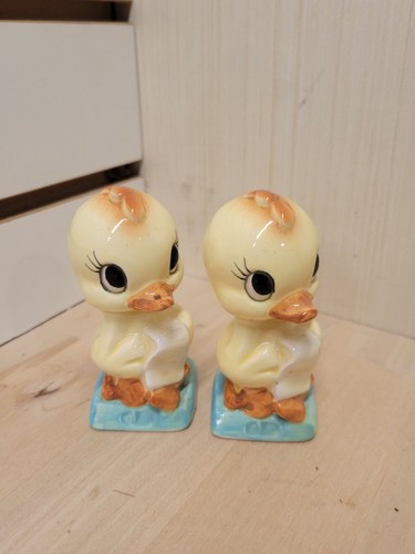Vintage Baby Ducks Salt & Pepper Shakers H-915 Made in Japan - Picture 4 of 12