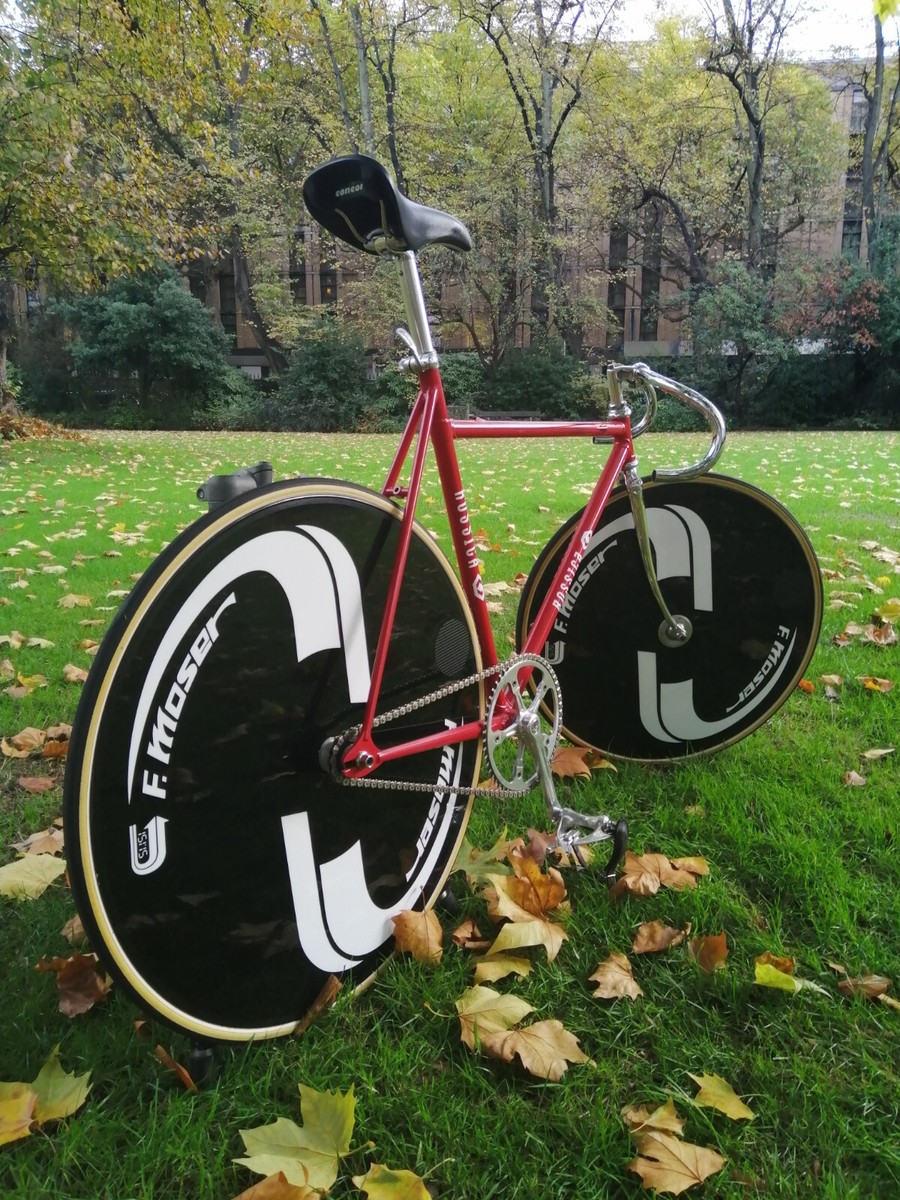 Track pursuit bicycle 