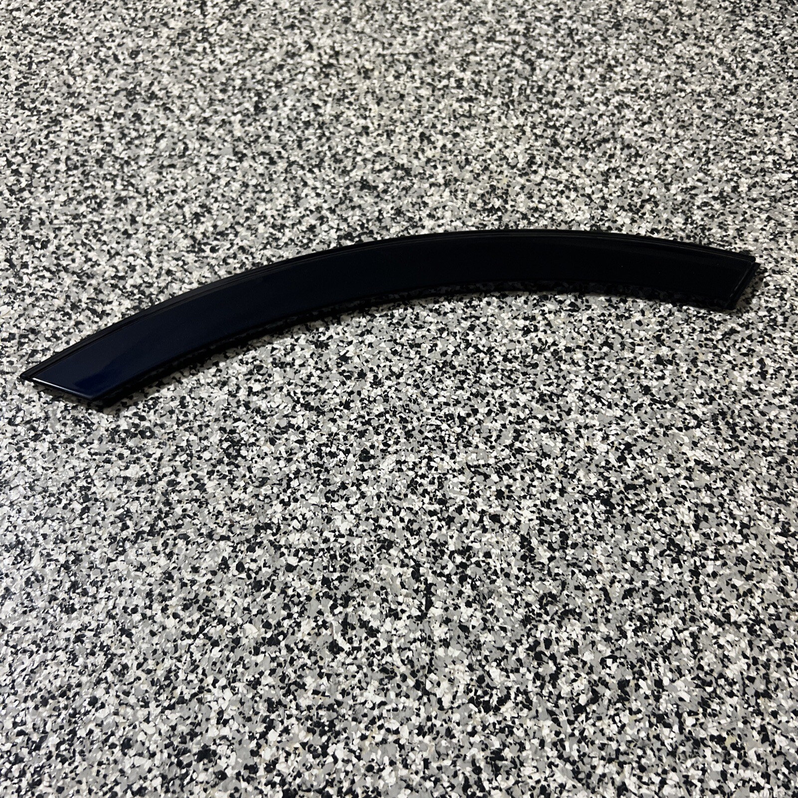 17-19 Bentley Bentayga Rear Right Door Arch Cover Trim Moulding 36A854830 OEM A1
