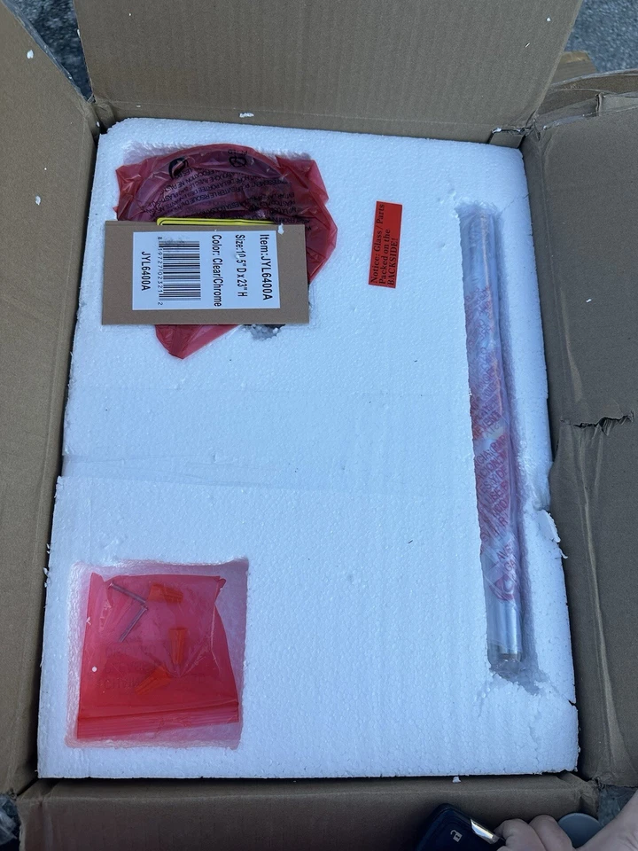 Lámpara colgante cromada Jonathan Y Watts Foto 3 de 4