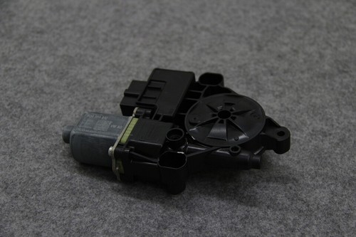 Org Audi A3 8V Q2 VW Golf 7 Facelift Fensterhebermotor 5Q0959811 hinten rechts