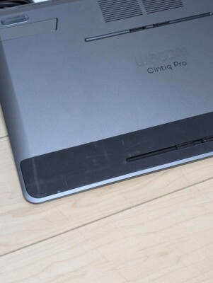 Wacom DTH-1620 AK0 16 inch Cintiq Pro Graphic Tablet w/ Case
