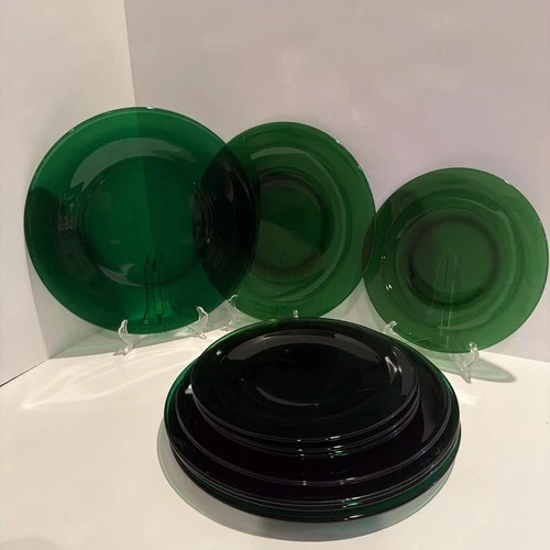 Vintage Anchor Hocking Emerald Green Plates - Set Of 11