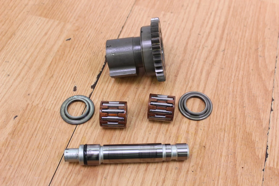 2004 YAMAHA FJR 1300 Counter Balancer Gears - Image 2 of 4