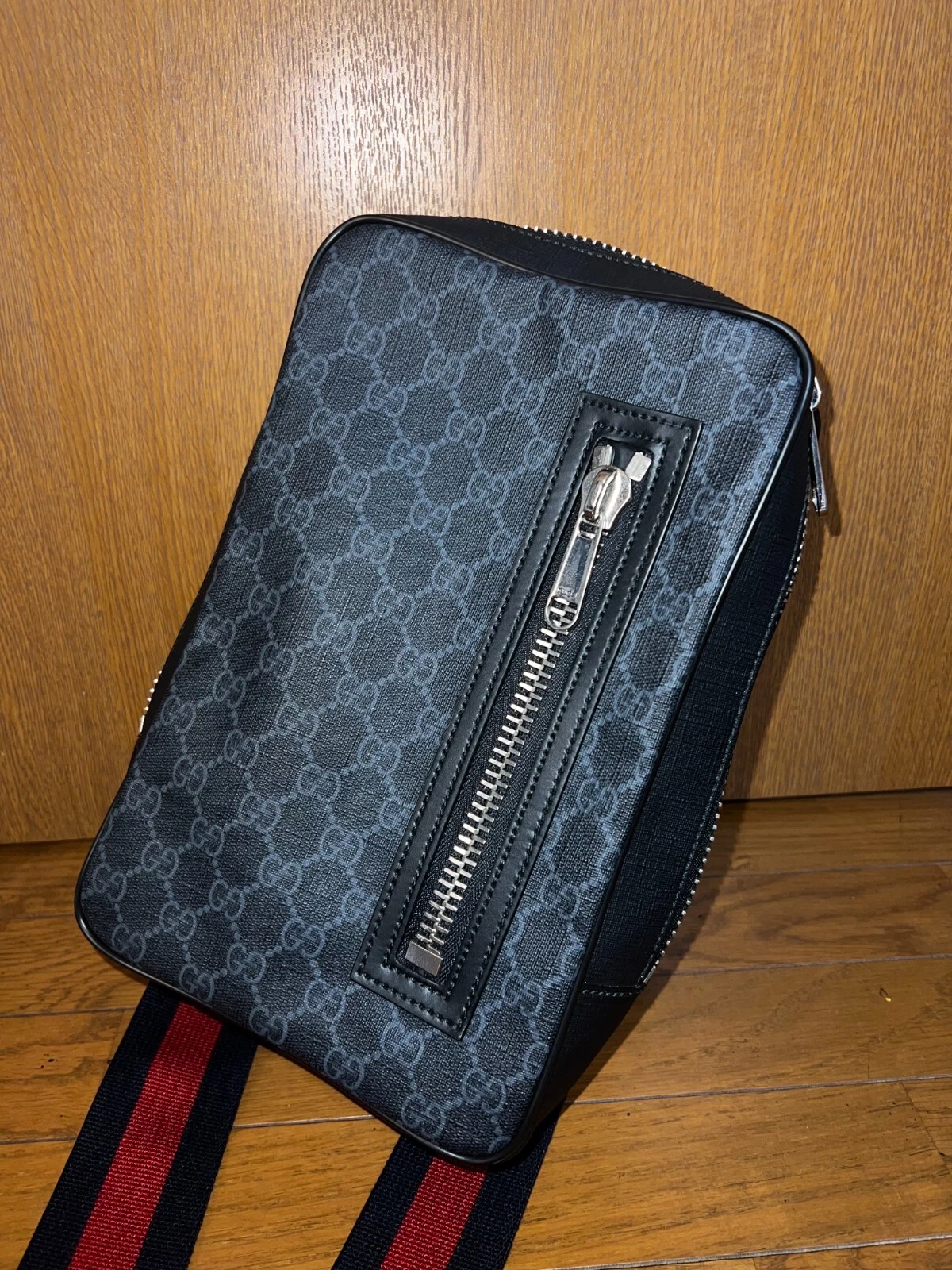 Sac ceinture GUCCI Soft GG Supreme noir gris bandoulière sac bandoulière homme occasion