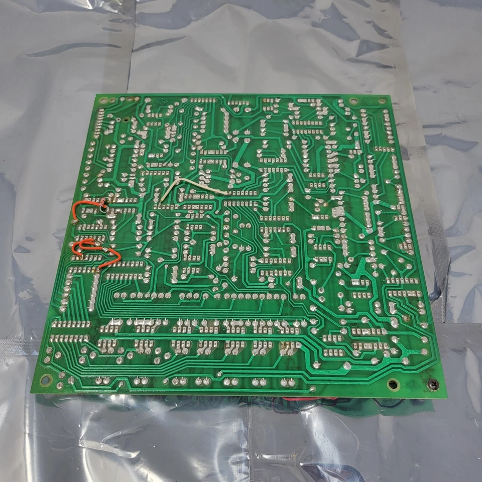 Moog MemoryMoog Keyboard PART 980-045645-001 Analog Common PCB Octave Buffer sy3 - Image 3 of 3