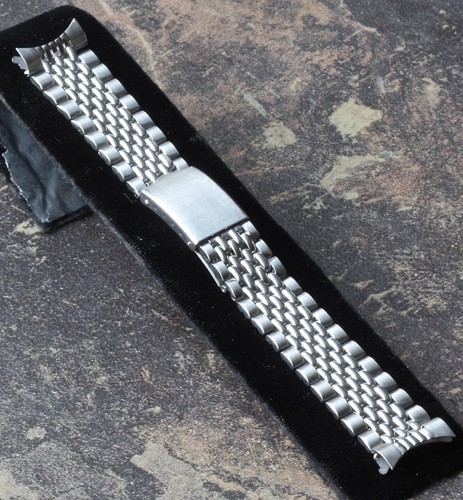 Chronograph dive watch vintage 19mm Beads of Rice steel bracelet NOS 1960s/70s - Picture 12 of 12