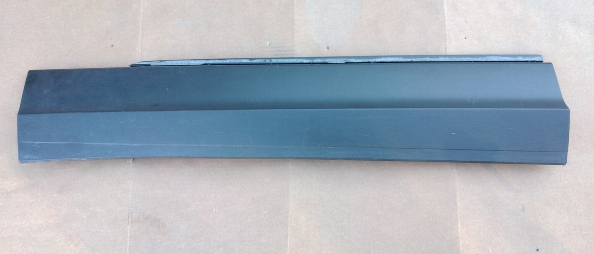 VW Tiguan 5NA-854-939-P-RYP Black Front Door Molding OEM | eBay
