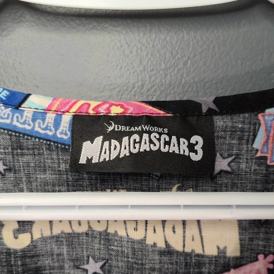 Dream Works Madagascar 3 Women’s Scrub Top Cotton Size XL Scrubs - Image 4 of 4