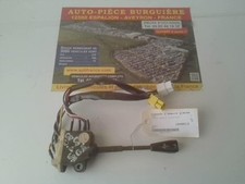 Commodo Peugeot 305
