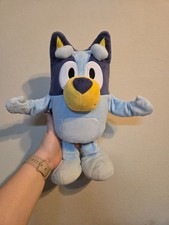 Bluey Dance and Play 14" Animated Plush with Phrases 14 inches, Multicolor