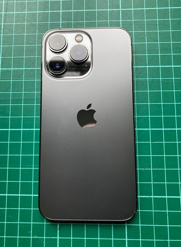 Faulty iPhone 13 Pro - 128GB - Graphite Grey - Does not power on