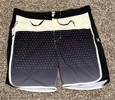 Hurley Phantom Board Shorts Size 33 BLACK  WHITE