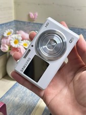Samsung DV150F White Camera  Dual LCD, 720p HD, Wi-Fi  Ideal for Travel  Gifting
